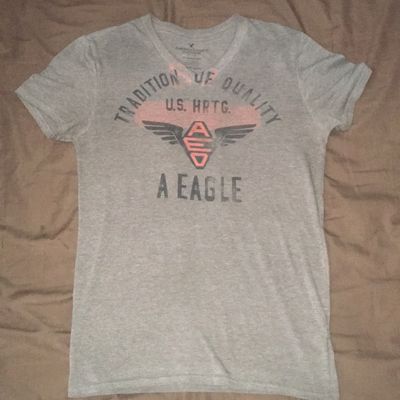 American Eagle Outfitters Tops - Xs tee American eagle 20$